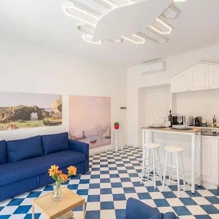アパート Sorrentovibes - Luxury New With Terrace - Sleeps 12 *