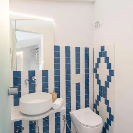 アパート Sorrentovibes - Luxury New With Terrace - Sleeps 12 ソレント