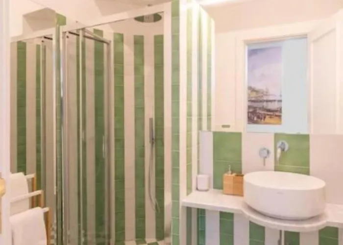 Sorrentovibes - Luxury New With Terrace - Sleeps 12 Sorrento