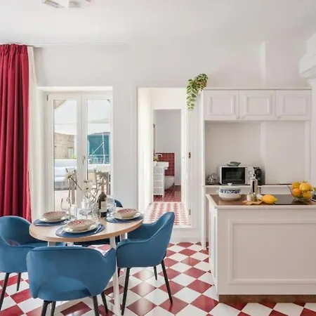 Sorrentovibes - Luxury New With Terrace - Sleeps 12 Apartment Sorrent