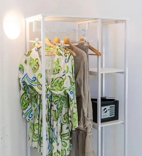 Apartment Sorrentovibes - Luxury New With Terrace - Sleeps 12 Sorrento