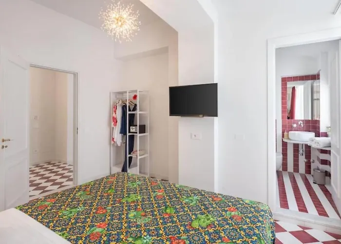 Sorrentovibes - Luxury New With Terrace - Sleeps 12 Apartment Sorrent