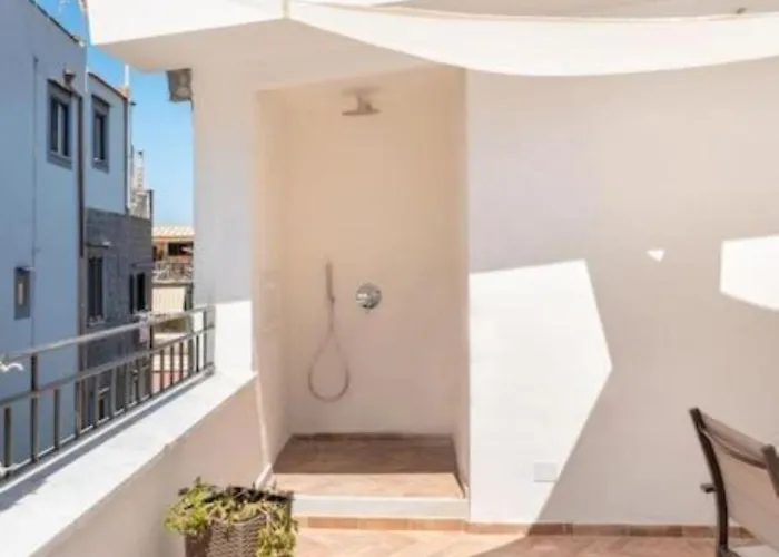 Apartment Sorrentovibes - Luxury New With Terrace - Sleeps 12 Sorrent