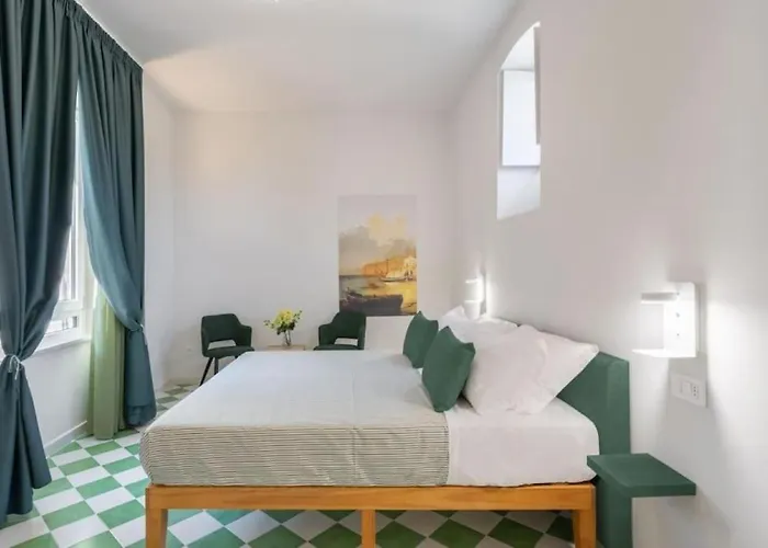 Sorrentovibes - Luxury New With Terrace - Sleeps 12 Apartment