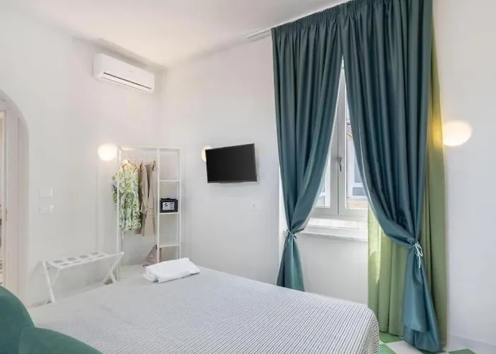 Apartment Sorrentovibes - Luxury New With Terrace - Sleeps 12