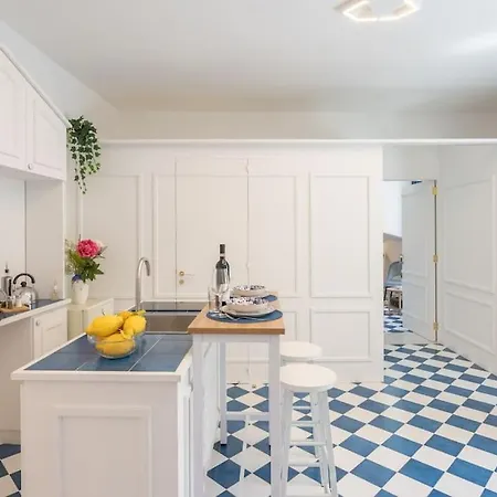 公寓 Sorrentovibes - Luxury New With Terrace - Sleeps 12 索伦托