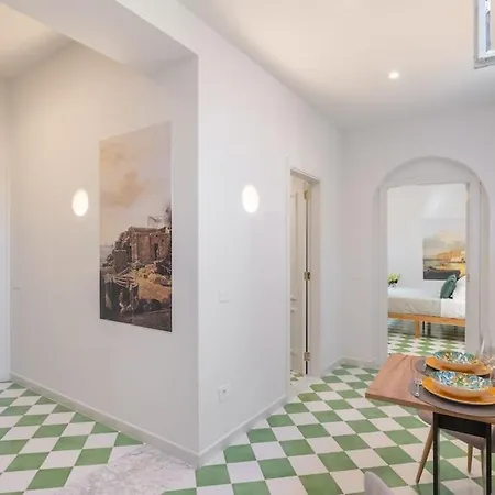 公寓 Sorrentovibes - Luxury New With Terrace - Sleeps 12 索伦托