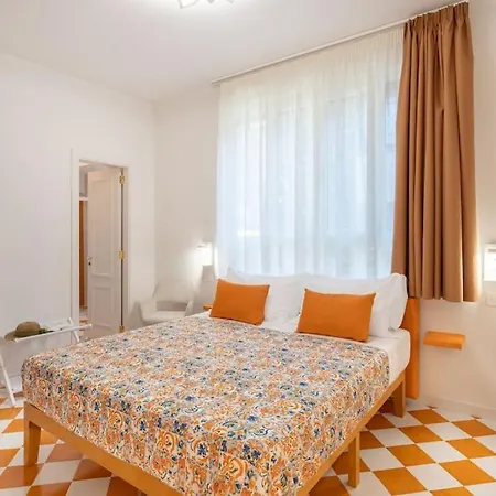 Sorrentovibes - Luxury New With Terrace - Sleeps 12 * 索伦托